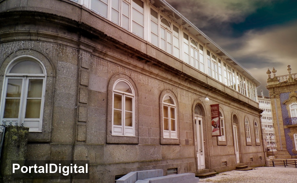 Museu do Traje Dr. Gonçalo Sampaio